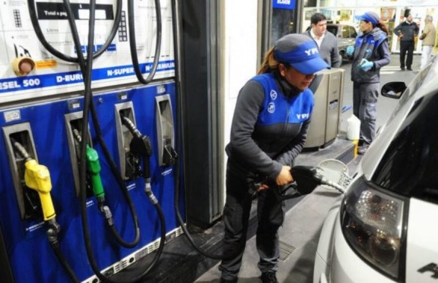 YPF aumentó la nafta y el gasoil: cuánto cuesta el litro desde este viernes