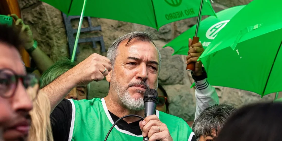 Aguiar: Milei es el culpable de la destrucción por la inflación.