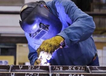 El declive económico se confirma con caída en noviembre.