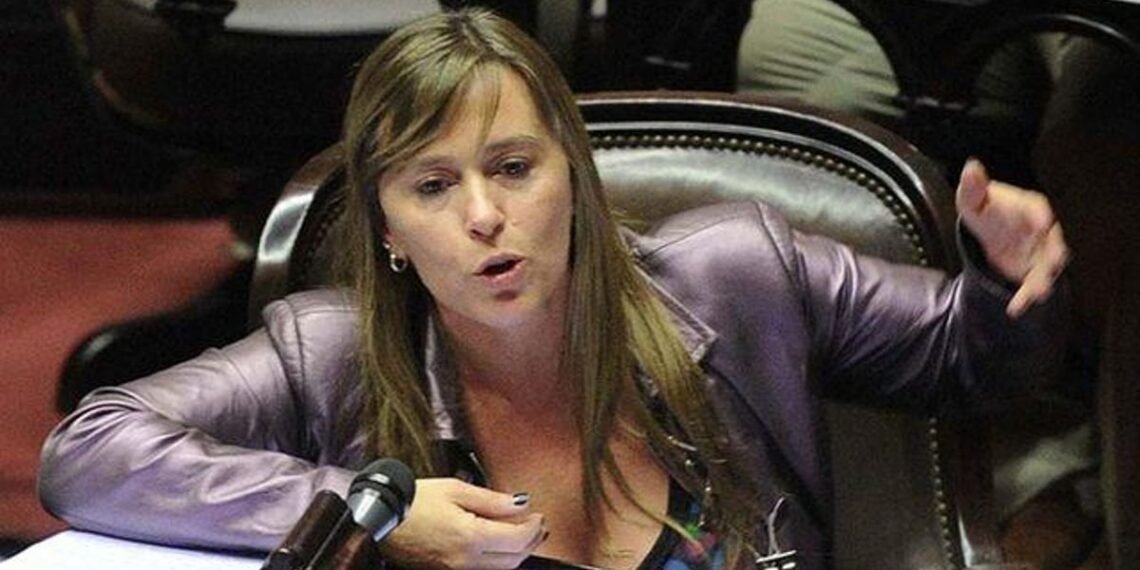 Ley de Inocencia Fiscal: el fuerte enfrentamiento entre Luis Caputo y Juliana Di Tullio.