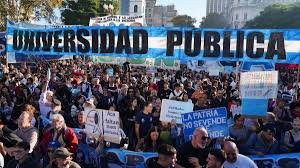 El Gobierno minimiza la marcha universitaria: ‘El número no es relevante’