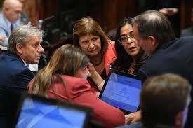 La estrategia de Bullrich, la próxima disputa judicial y el desafío para el peronismo en 2027
