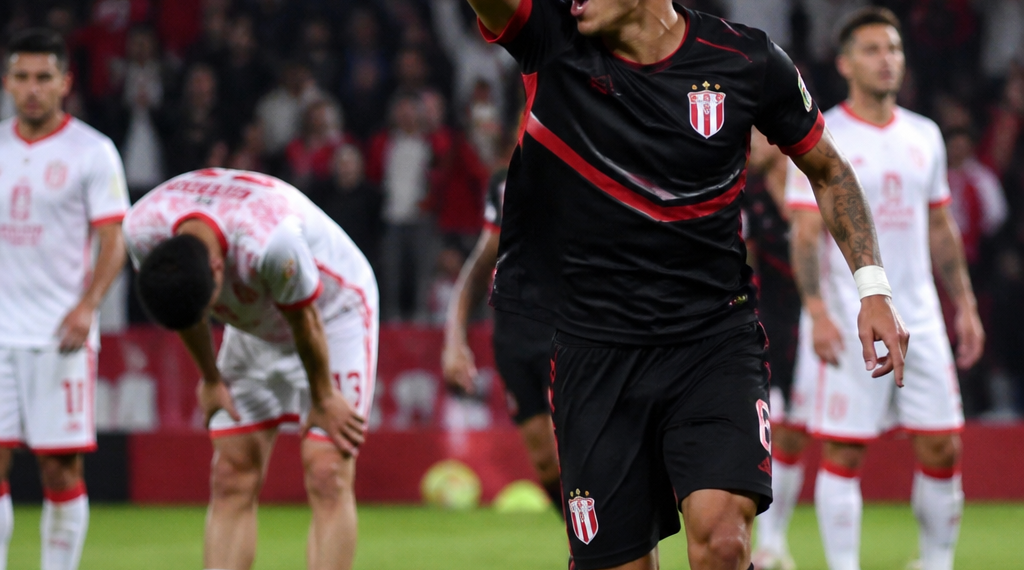 Barracas Central sorprende a Huracán con un golazo y avanza a octavos de la Copa Argentina