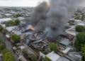 Solicitan elevar a juicio la causa contra la propietaria del depósito ilegal que se incendió y colapsó en La Plata