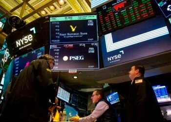 Inversores locales enfrentan las turbulencias globales con optimismo ante un nuevo bono