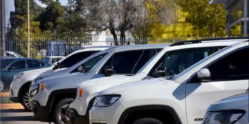 Costos actuales de alquiler de autos en destinos turísticos durante las vacaciones de invierno