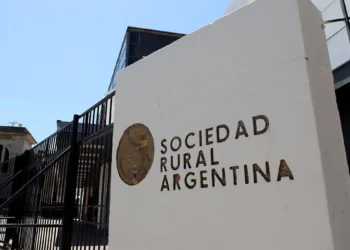 Reformas en el agro: expertos proponen la eliminación de retenciones y una reforma tributaria integral