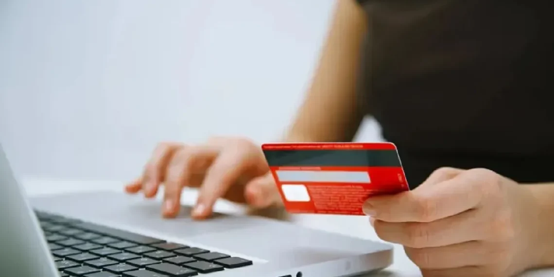 Precauciones ante fraudes digitales que vacían cuentas bancarias: pautas del BCRA
