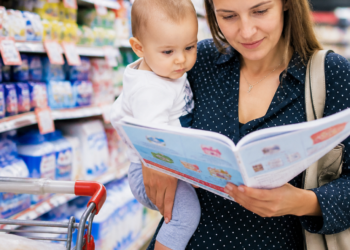 Un supermercado lanza un catálogo de ofertas especiales para bebés