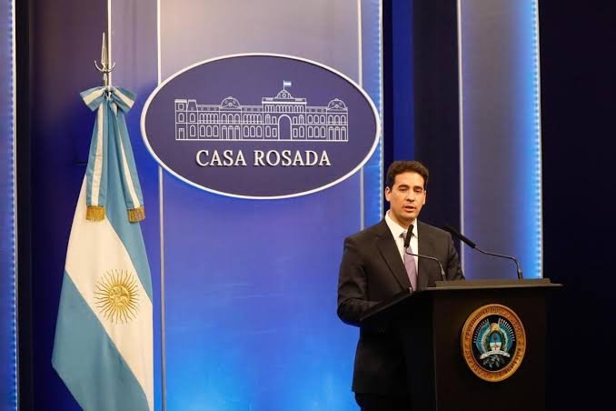 Adrián Ravier asume como vocero del Gobierno y plantea una nueva etapa en la comunicación pública