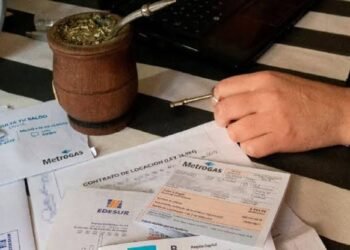 Agosto llega con aumentos en transporte, servicios, alquileres, educación y salud