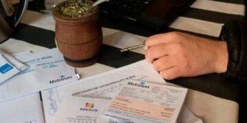 Agosto llega con aumentos en transporte, servicios, alquileres, educación y salud
