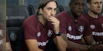 Zubeldía es destituido como entrenador de Fluminense tras un tenso cruce con los jugadores