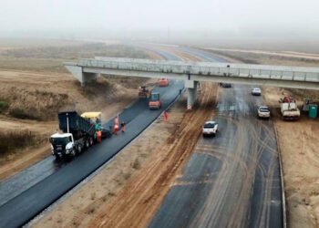 El Gobierno amplió el régimen para cancelar deudas de obra pública e incorporó obligaciones por mantenimiento de rutas nacionales