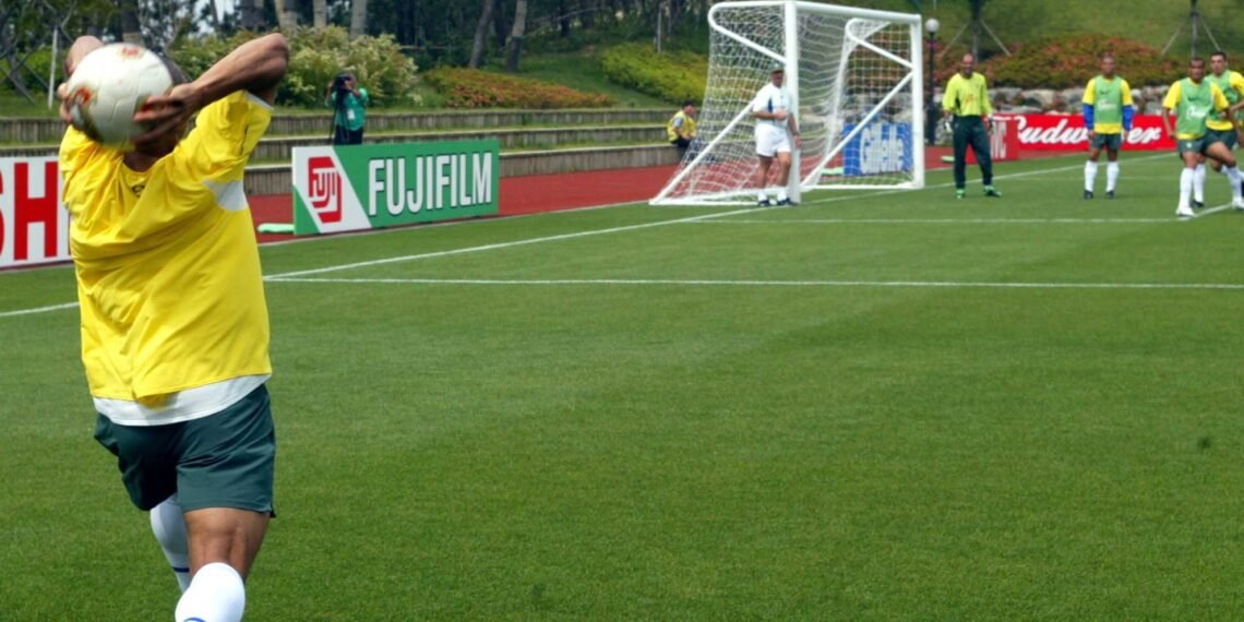 El ingenioso saque de banda que sorprendió al mundo del fútbol