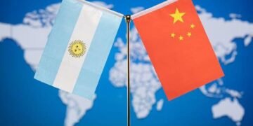 Argentina redujo su déficit comercial con China, pero el país asiático sigue como principal proveedor
