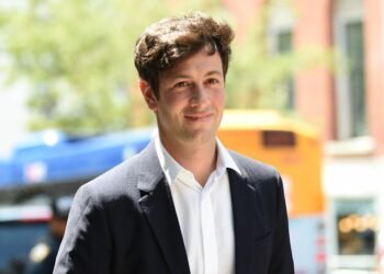 Josh Kushner y Bob Iger adquieren Los Lakers de Los Ángeles por 12.500 millones de dólares