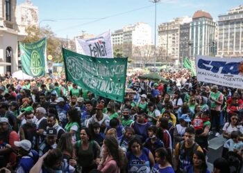 Paritarias: solo siete de 27 gremios le ganaron a la inflación y la mayoría perdió poder adquisitivo