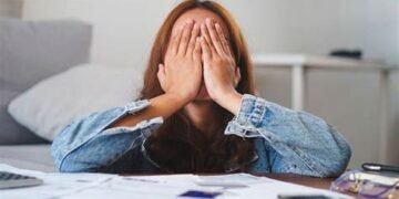 Endeudamiento juvenil: el 77% de los menores de 40 años tomó deuda y crece el recurso al crédito informal