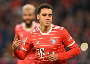 Preocupación en el fútbol: Jamal Musiala se desmayó nuevamente durante un amistoso del Bayern Múnich