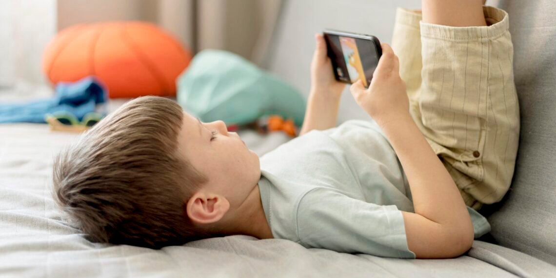 Expertos advierten: el impacto de los videos cortos en la resiliencia infantil