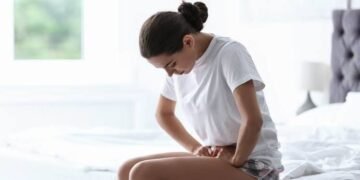La Dra. Gloria Picoy señala la normalidad del dolor menstrual incapacitante