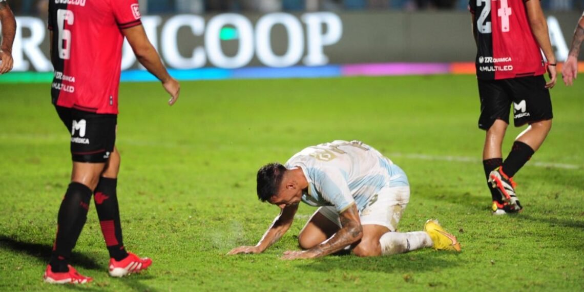 Racing sufre otra derrota y se hunde en la tabla: Atlético Tucumán saca provecho de su crisis
