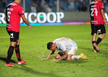 Racing sufre otra derrota y se hunde en la tabla: Atlético Tucumán saca provecho de su crisis