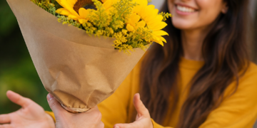 La tradición de regalar flores amarillas el 21 de septiembre