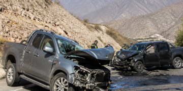 Accidente grave en Mendoza: dos camionetas 4×4 colisionan, dejando cuatro heridos