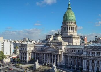 El oficialismo volvió a quedar sin votos en el Senado y postergó la sesión por las diferencias con los biocombustibles
