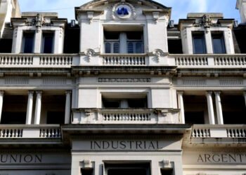 Día de la Industria: malestar empresario por la caída de la actividad y el cierre de empresas