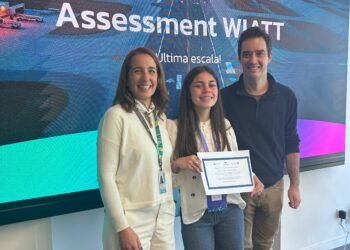 Guadalupe Manino es la nueva ganadora de la Beca WIATT 2026 de Aeropuertos Argentina