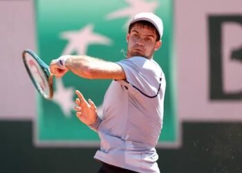 Facundo Díaz Acosta logra un valioso triunfo ante Thiago Tirante en Almaty, mientras se anticipa el duelo entre Navone y Cerúndolo en Bruselas
