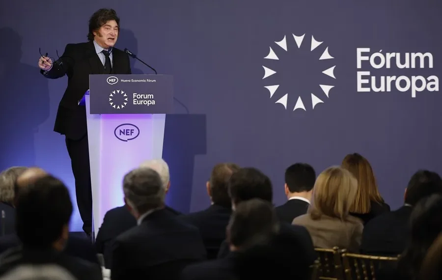 Milei defendió su frase sobre llegar a fin de mes y cuestionó las críticas por la situación social