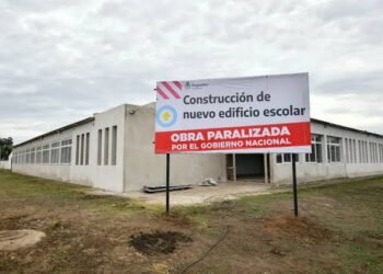 El Gobierno emitirá hasta $221.119 millones en bonos para cancelar deudas con contratistas de obra pública