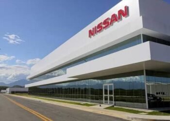 Nissan cambia su modelo de negocio en Argentina y transfiere la distribución a Grupo SIMPA y Grupo Tagle