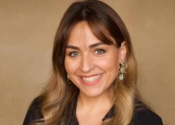 Transformando el delineado: técnicas de maquillaje para una mirada rejuvenecida