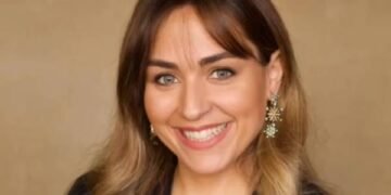 Transformando el delineado: técnicas de maquillaje para una mirada rejuvenecida