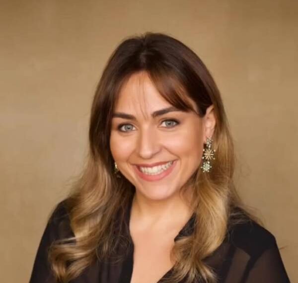 Transformando el delineado: técnicas de maquillaje para una mirada rejuvenecida