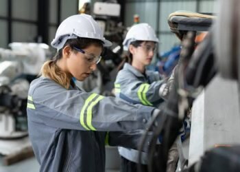 La productividad laboral cayó un 6% en Argentina en nueve años y limita la recuperación de los salarios