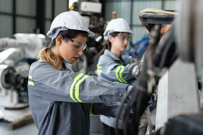 La productividad laboral cayó un 6% en Argentina en nueve años y limita la recuperación de los salarios