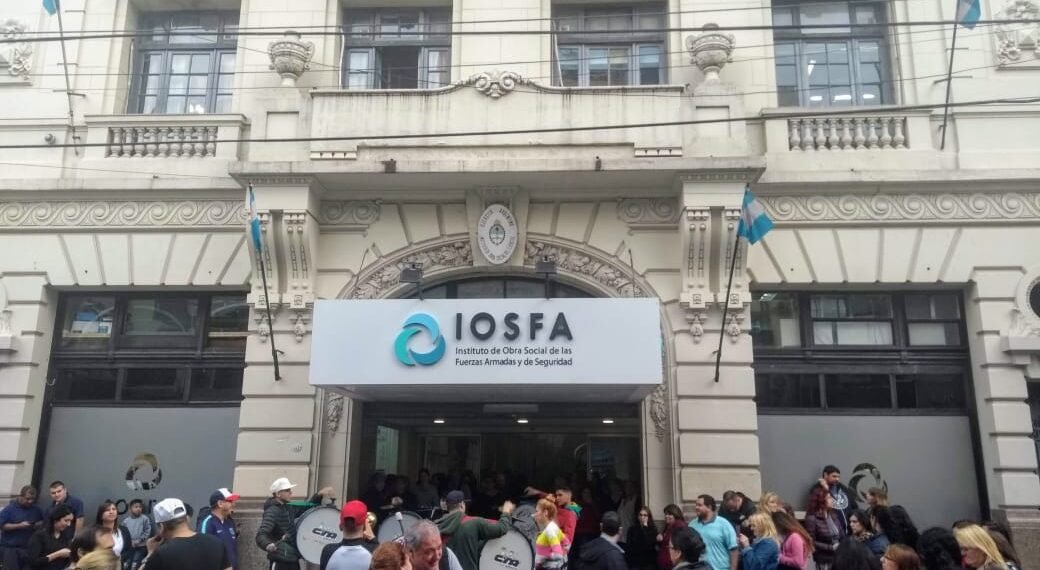 El Gobierno limitó el traspaso de empleados de IOSFA a OSFA y definió el régimen laboral del personal