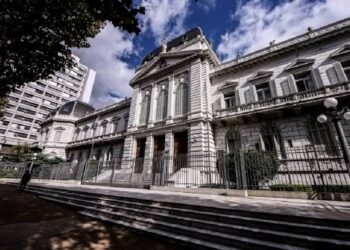 La Suprema Corte bonaerense funciona con tres jueces y advierte sobre las dificultades por las vacantes