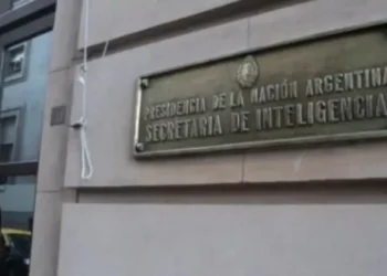 La SIDE prevé 400 retiros voluntarios y prepara una convocatoria para formar nuevos agentes de inteligencia